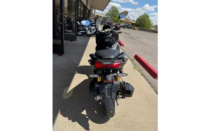 2025 ADV160 - Honda