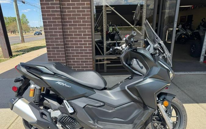 2025 ADV160 - Honda