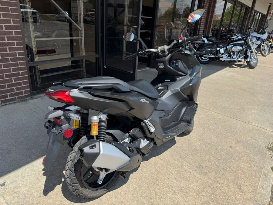 2025 ADV160 - Honda
