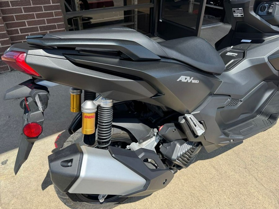 2025 ADV160 - Honda