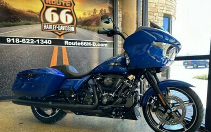 2024 Harley-Davidson Road Glide® Blue Burst