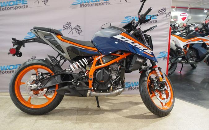 2024 KTM 390 Duke - Blue