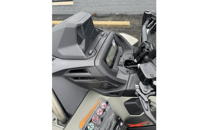 2026 Can-Am Outlander X MR 1000R