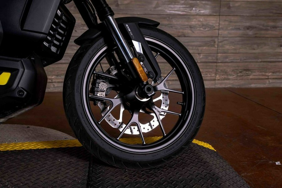 2025 Pulse Carbon Black - Can-Am