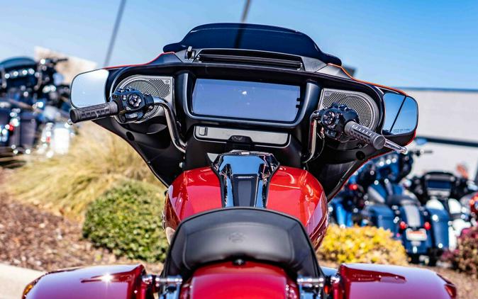 FLHX 2024 Street Glide®