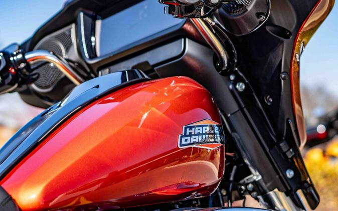 FLHX 2024 Street Glide®