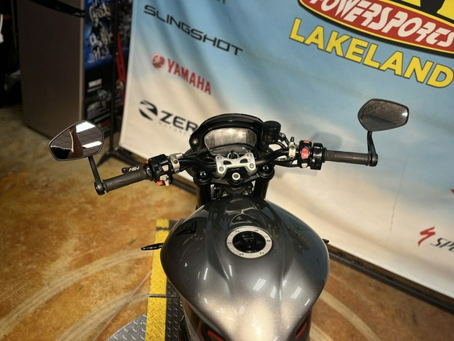 2022 Triumph Street Triple RS Silver Ice