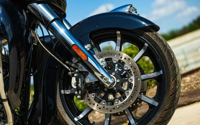 2021 Indian Roadmaster Limited Thunder Black Azure Crystal