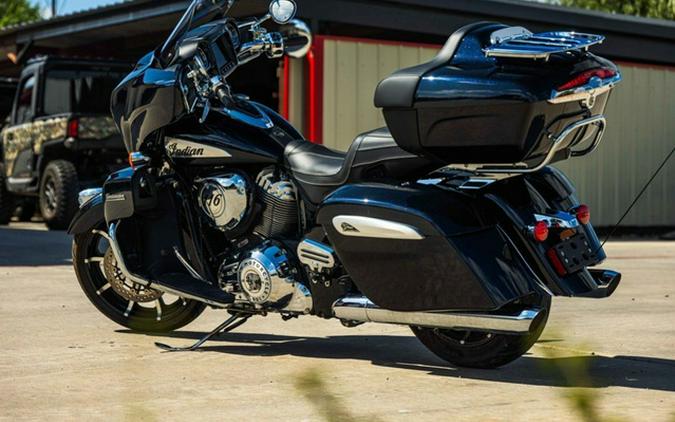 2021 Indian Roadmaster Limited Thunder Black Azure Crystal