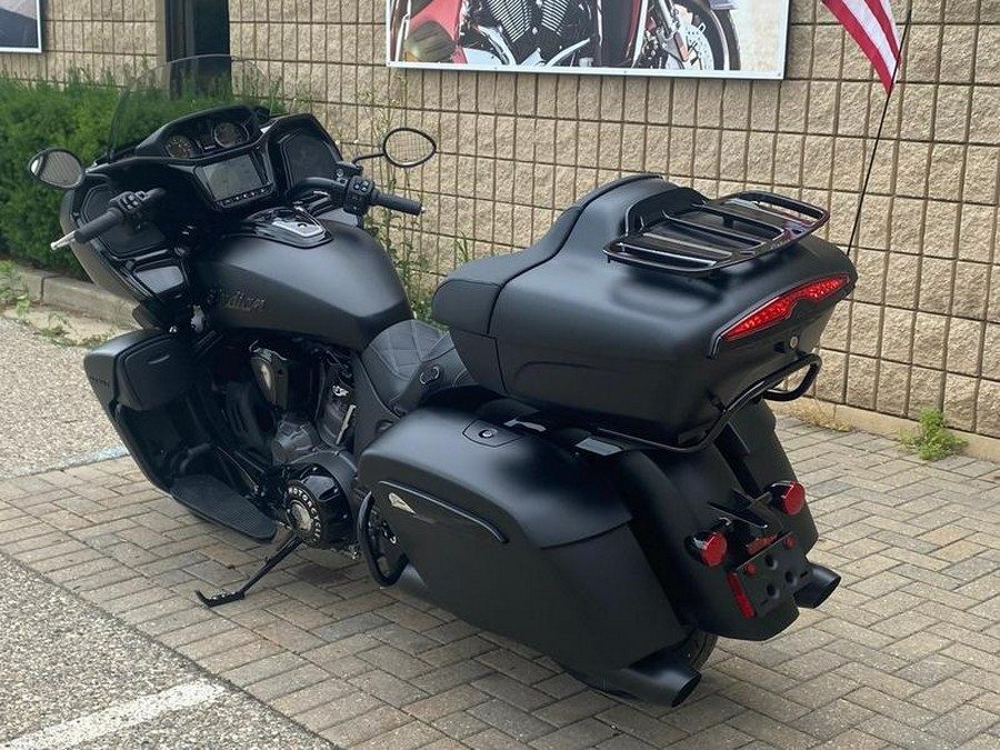 2025 Indian Motorcycle® Pursuit® Dark Horse® Black Smoke