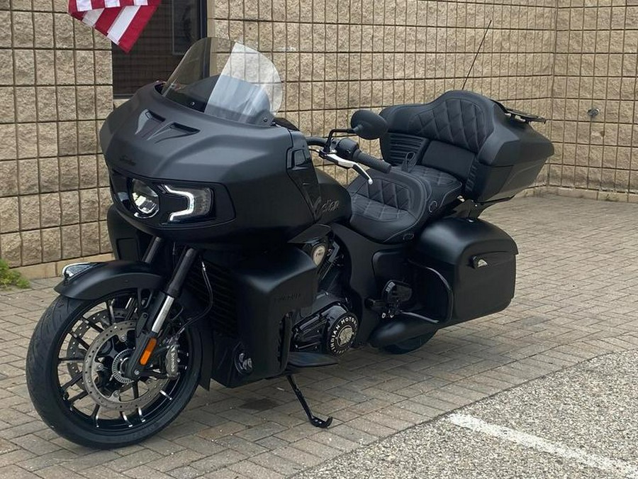 2025 Indian Motorcycle® Pursuit® Dark Horse® Black Smoke