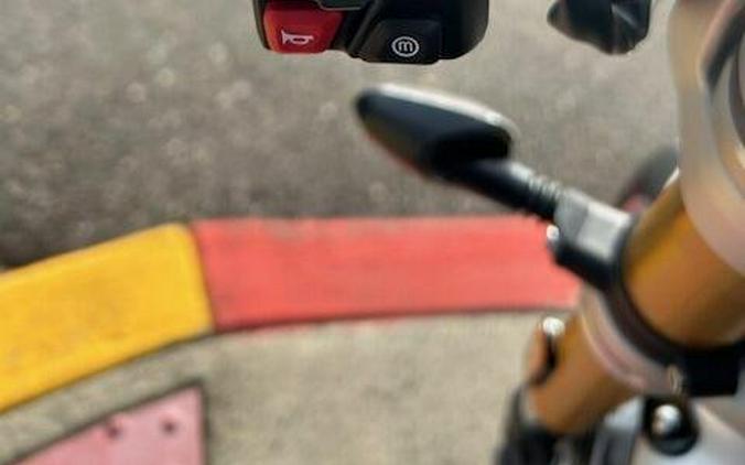 2027 Triumph SPEED TWIN 1200 CAFE RACER