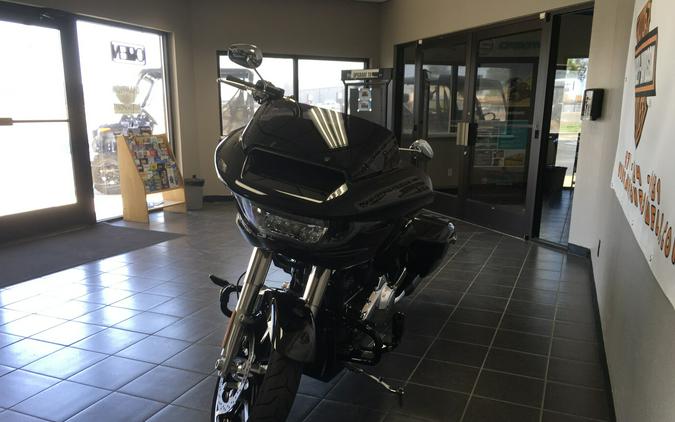 Road Glide®