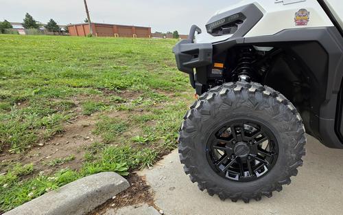 2026 Can-Am Defender MAX Limited HD11
