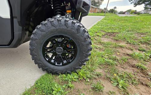 2026 Can-Am Defender MAX Limited HD11