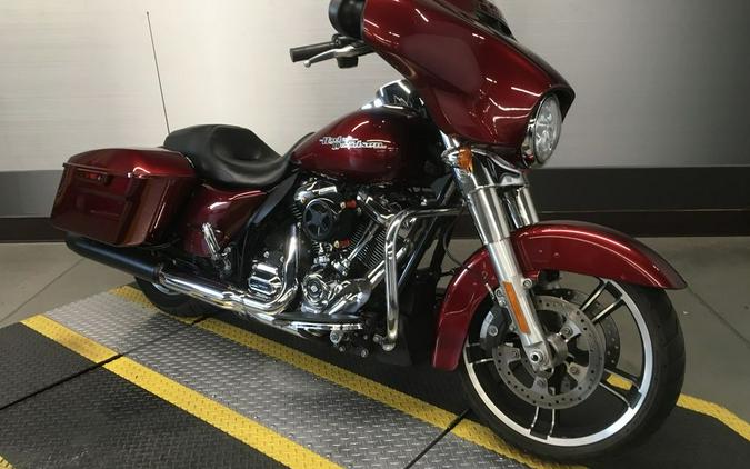 2017 Harley-Davidson® FLHX - Street Glide®