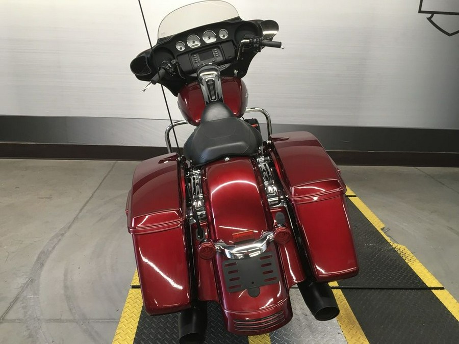 2017 Harley-Davidson® FLHX - Street Glide®