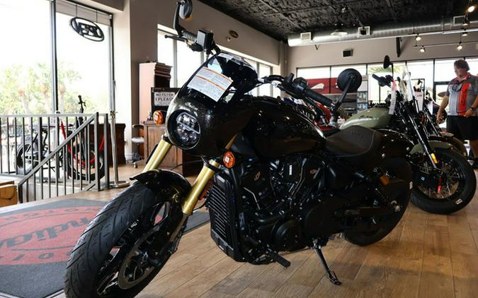 2026 Indian 101 Scout Black Crystal With Super Graphite