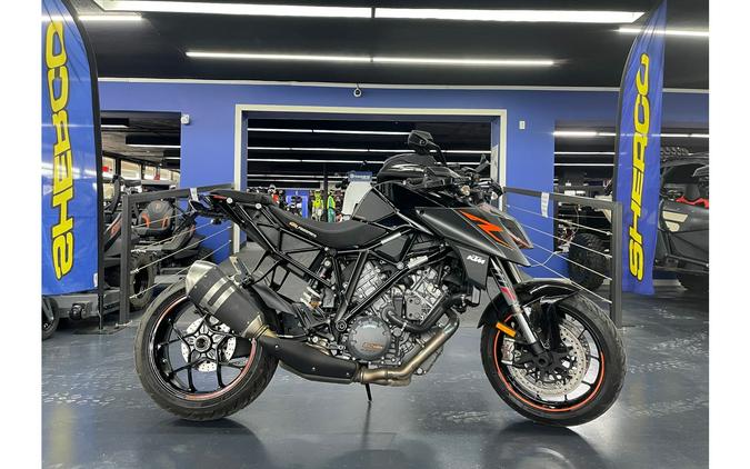 2017 KTM Super Duke 1290 R