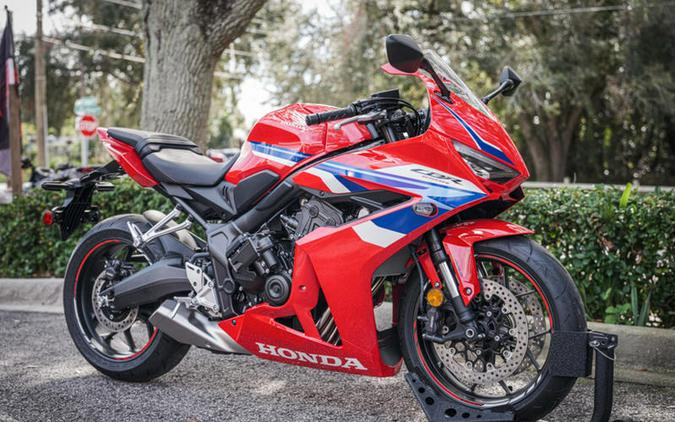 2026 Honda® CBR650R E-Clutch