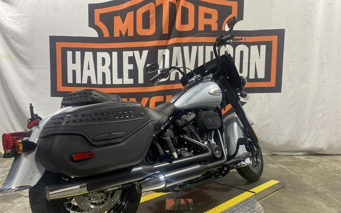 2024 Harley-Davidson® FLHCS - Heritage Classic