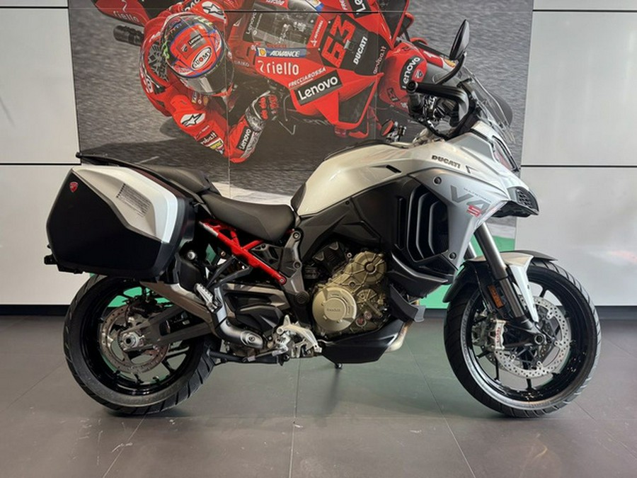 2025 Ducati Multistrada V4 S Travel & Radar Iceberg White