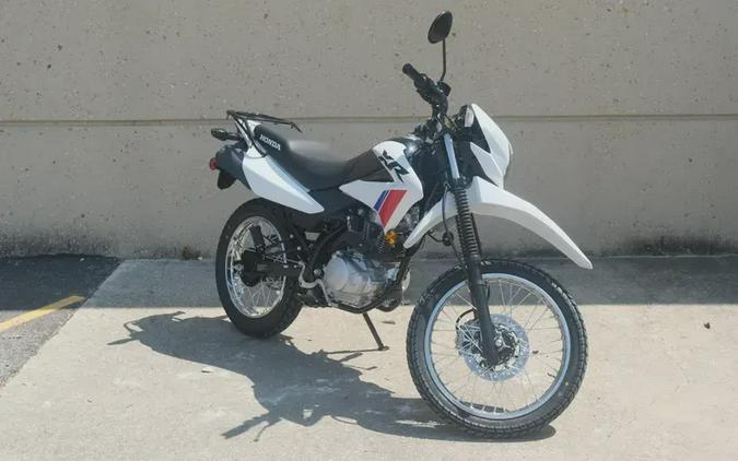 2025 HONDA XR150L