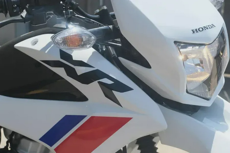 New 2025 HONDA XR150L