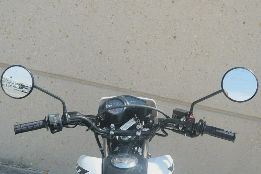 New 2025 HONDA XR150L