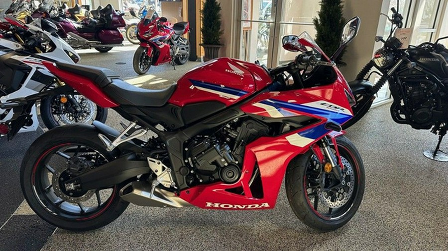 2025 Honda CBR650R E-Clutch