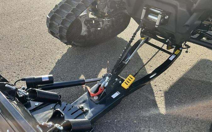 2026 Can-Am® Defender Limited HD11 Desert Tan & Carbon Black