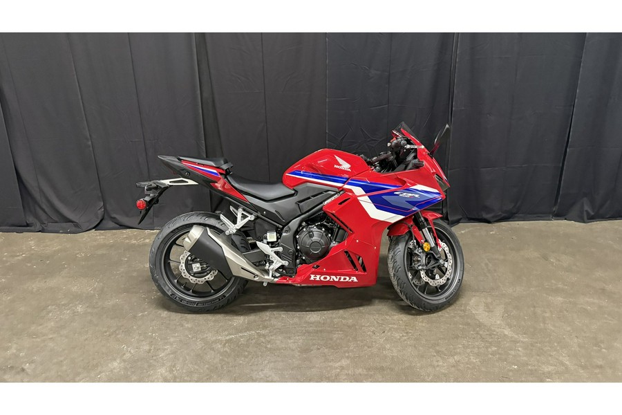 2025 Honda CBR500R ABS