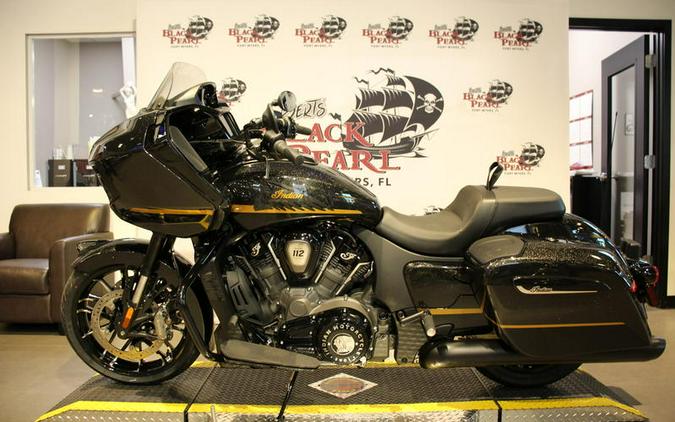2026 Indian Motorcycle® 2026 BLACK METALLIC CRYSTAL