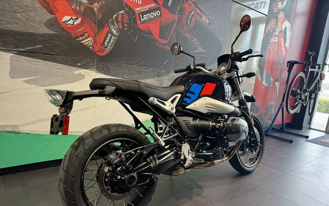 2022 BMW R nineT Urban GS Imperial Blue Metallic