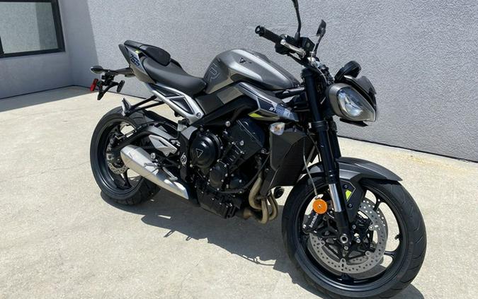 2024 Triumph Street Triple 765 R Silver Ice