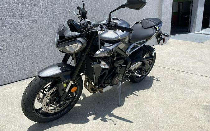 2024 Triumph Street Triple 765 R Silver Ice