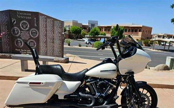 2018 Harley-Davidson Road Glide® Special