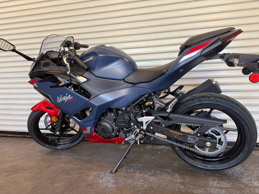 2026 Kawasaki Ninja 500 ABS Metallic Matte Twilight Blue ABS
