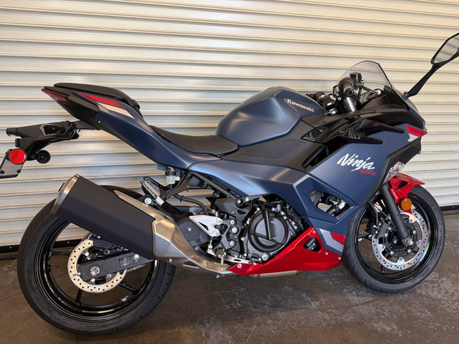 2026 Kawasaki Ninja 500 ABS Metallic Matte Twilight Blue ABS