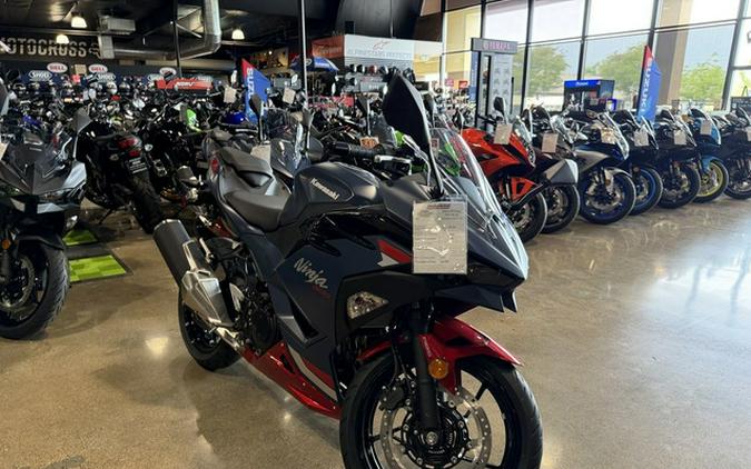 2026 Kawasaki Ninja 500 ABS Metallic Matte Twilight Blue ABS