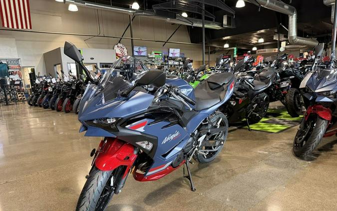 2026 Kawasaki Ninja 500 ABS Metallic Matte Twilight Blue ABS