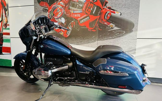 2023 BMW R 18 B Gravity Blue Metallic