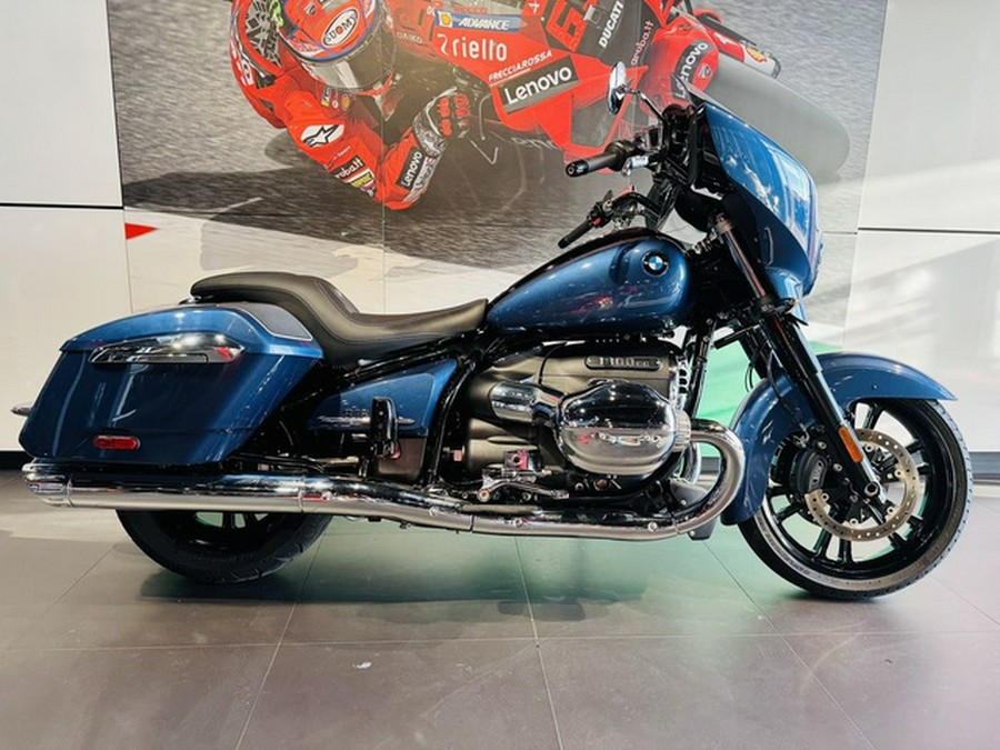 2023 BMW R 18 B Gravity Blue Metallic