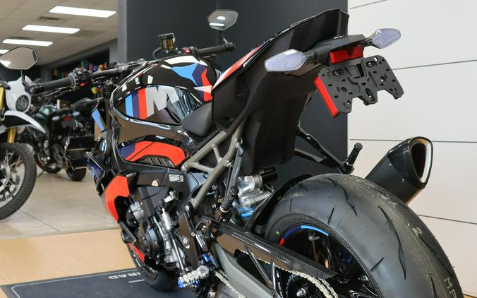 2026 BMW M 1000 R
