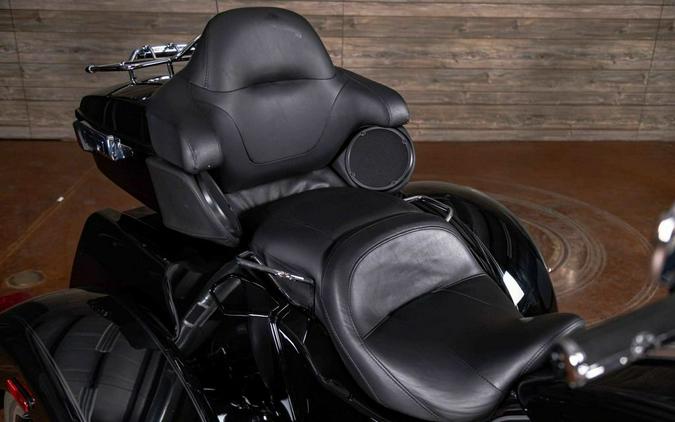 2025 FLHTCUTG - Tri Glide® Ultra - Harley-Davidson®
