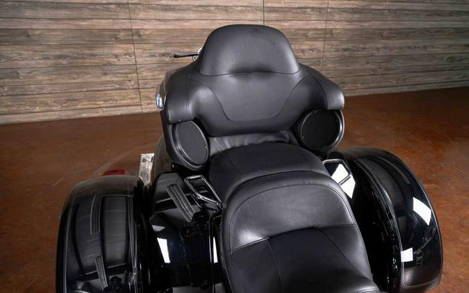2025 FLHTCUTG - Tri Glide® Ultra - Harley-Davidson®