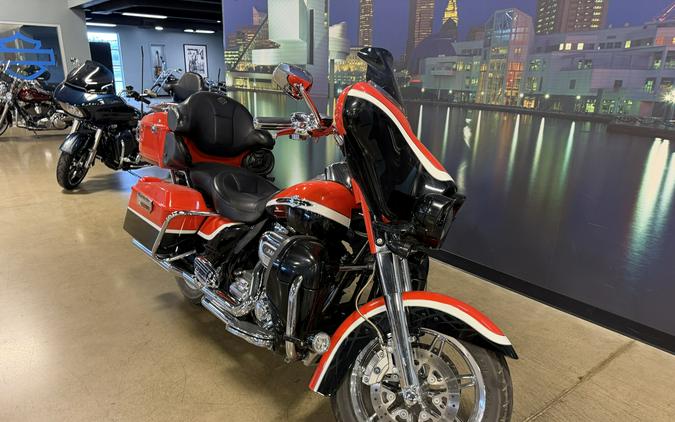 FLHTCUSE8 2012 CVO Ultra Classic Electra Glide