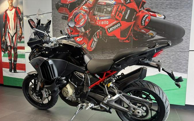 2025 Ducati Multistrada V4 S Travel & Radar Black