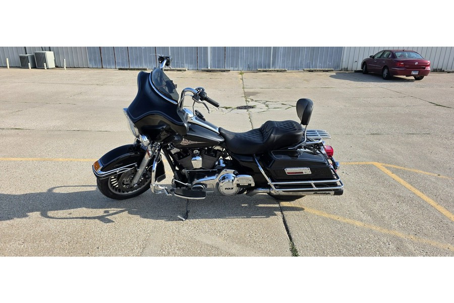2013 Harley-Davidson® ELECTRA GLIDE CLASSIS