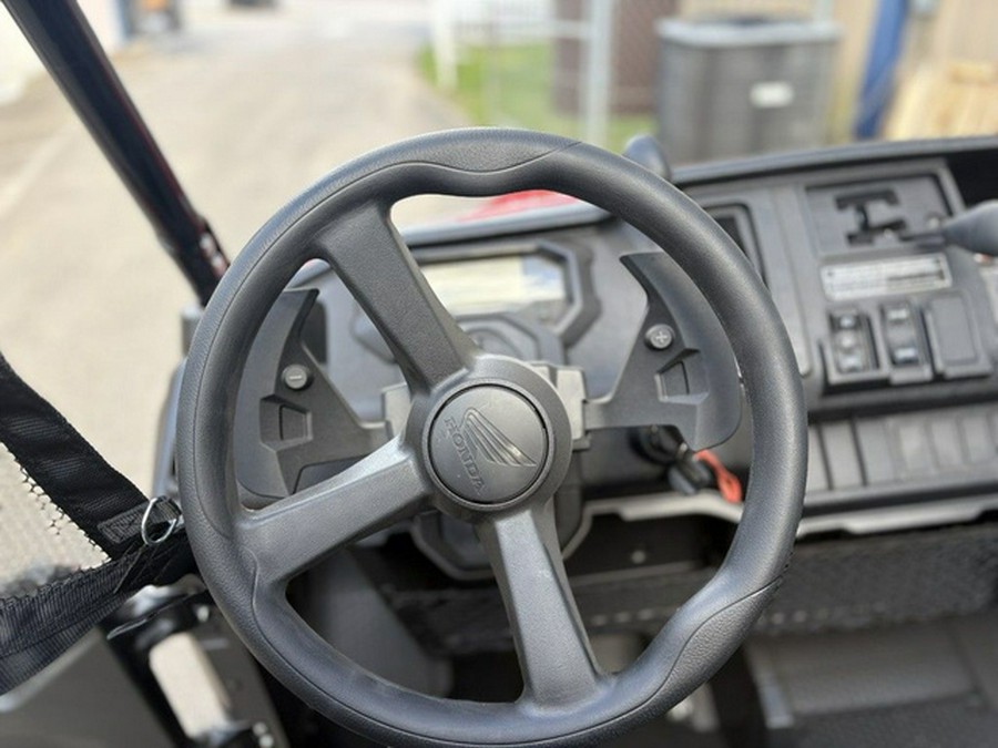2025 Honda Pioneer 1000-5 Deluxe